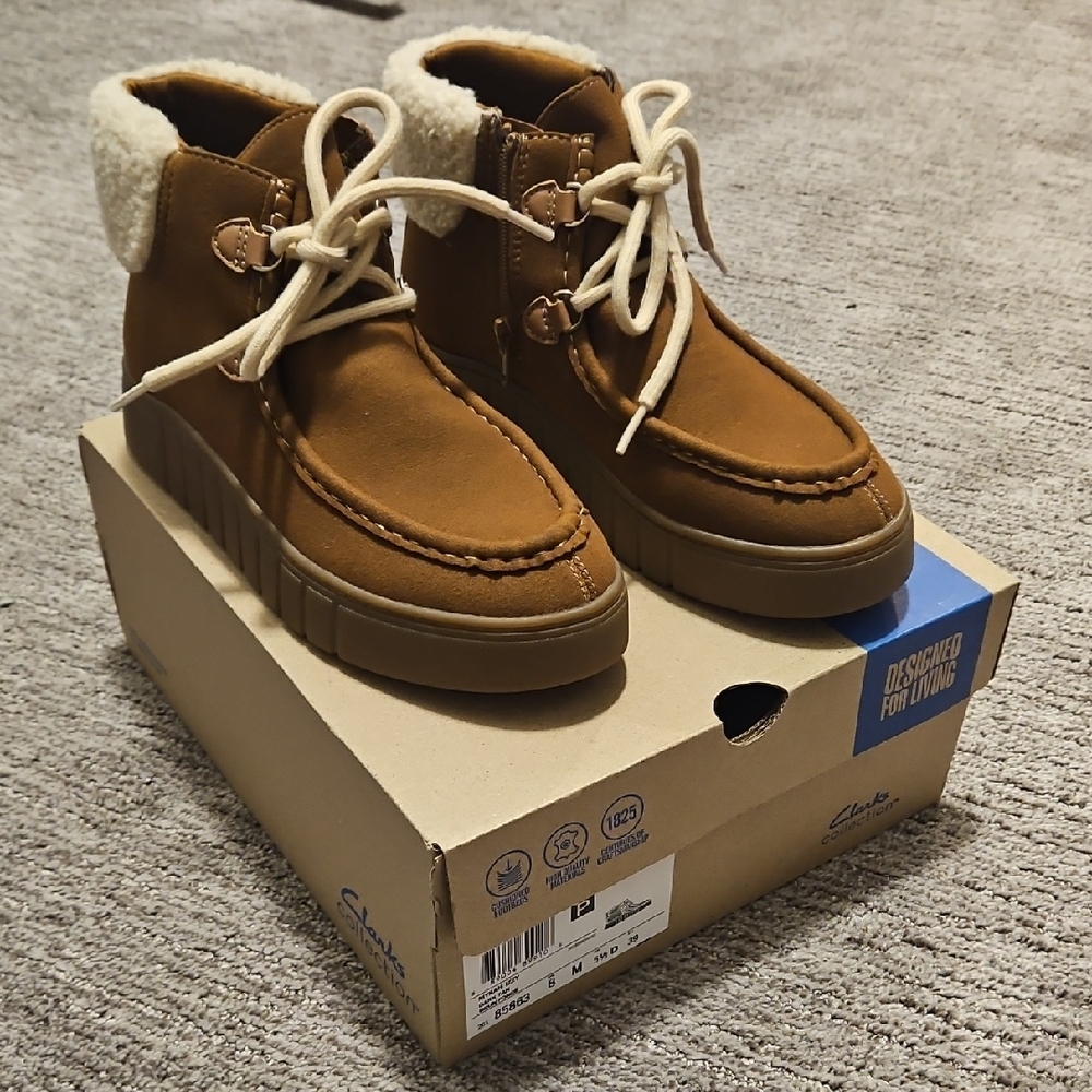 Clarks Womens Mykah Izzy Boots With IMBOX Protection